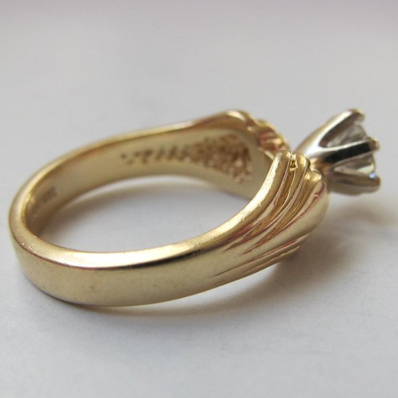 FINAL PRICE: 14K Solid Yellow Gold Natural Diamond Solitaire Ring - Picture 4 of 10